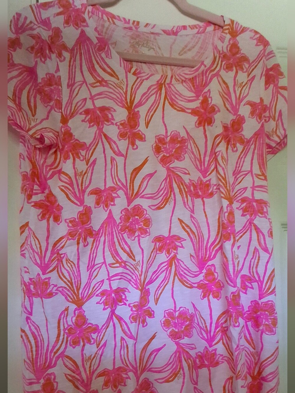 Lilly Pulitzer Etta Lovely Long Stems Top - Picture 2 of 8